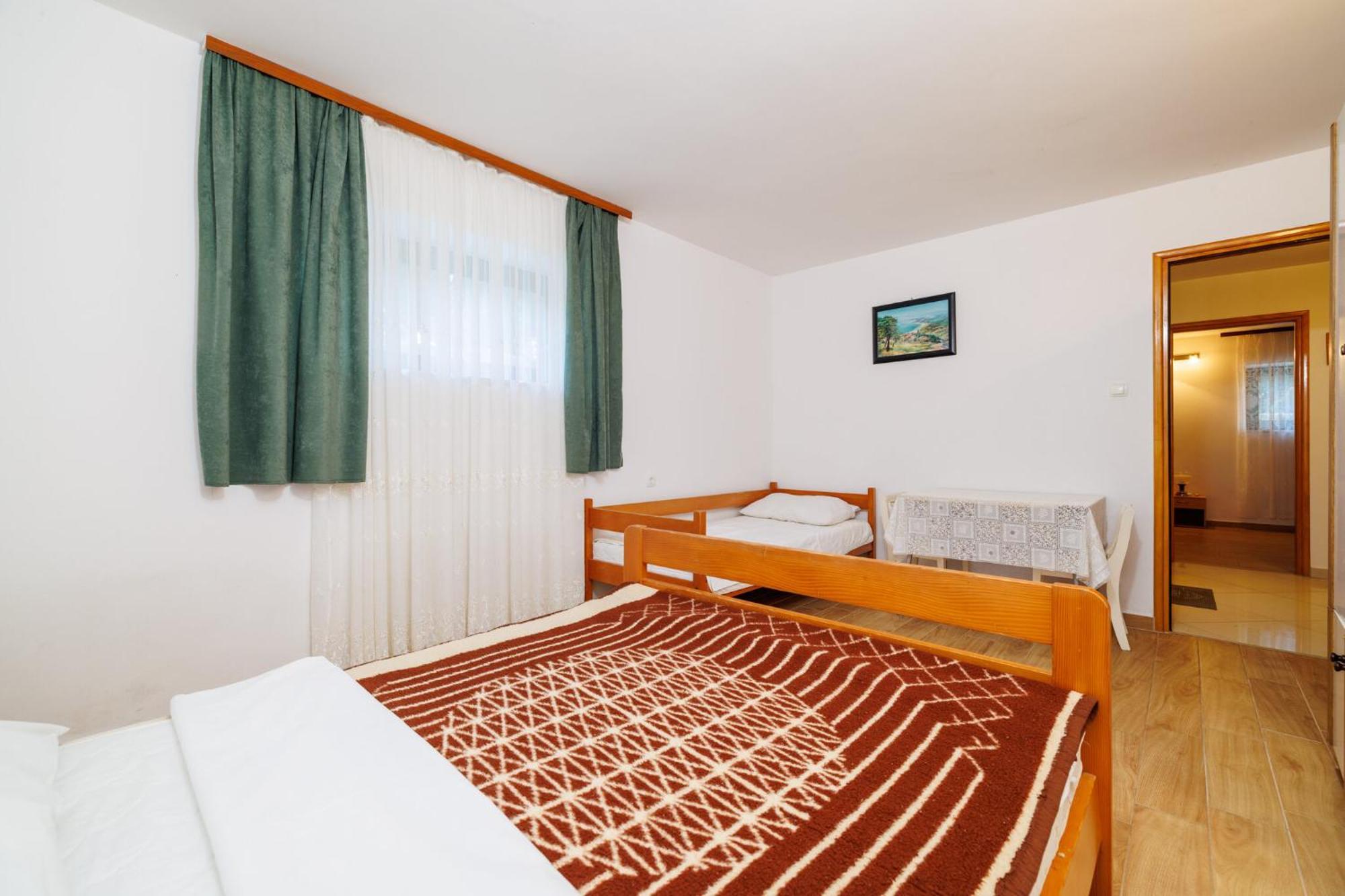 Dragan Apartment ดรามัลย์ ภายนอก รูปภาพ